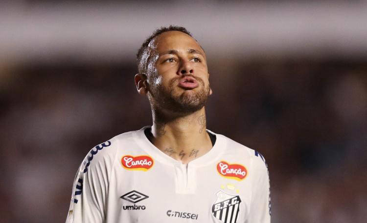 内马尔回归赛场，高光表现首场状态亮眼，IG观众沸腾！的简单介绍