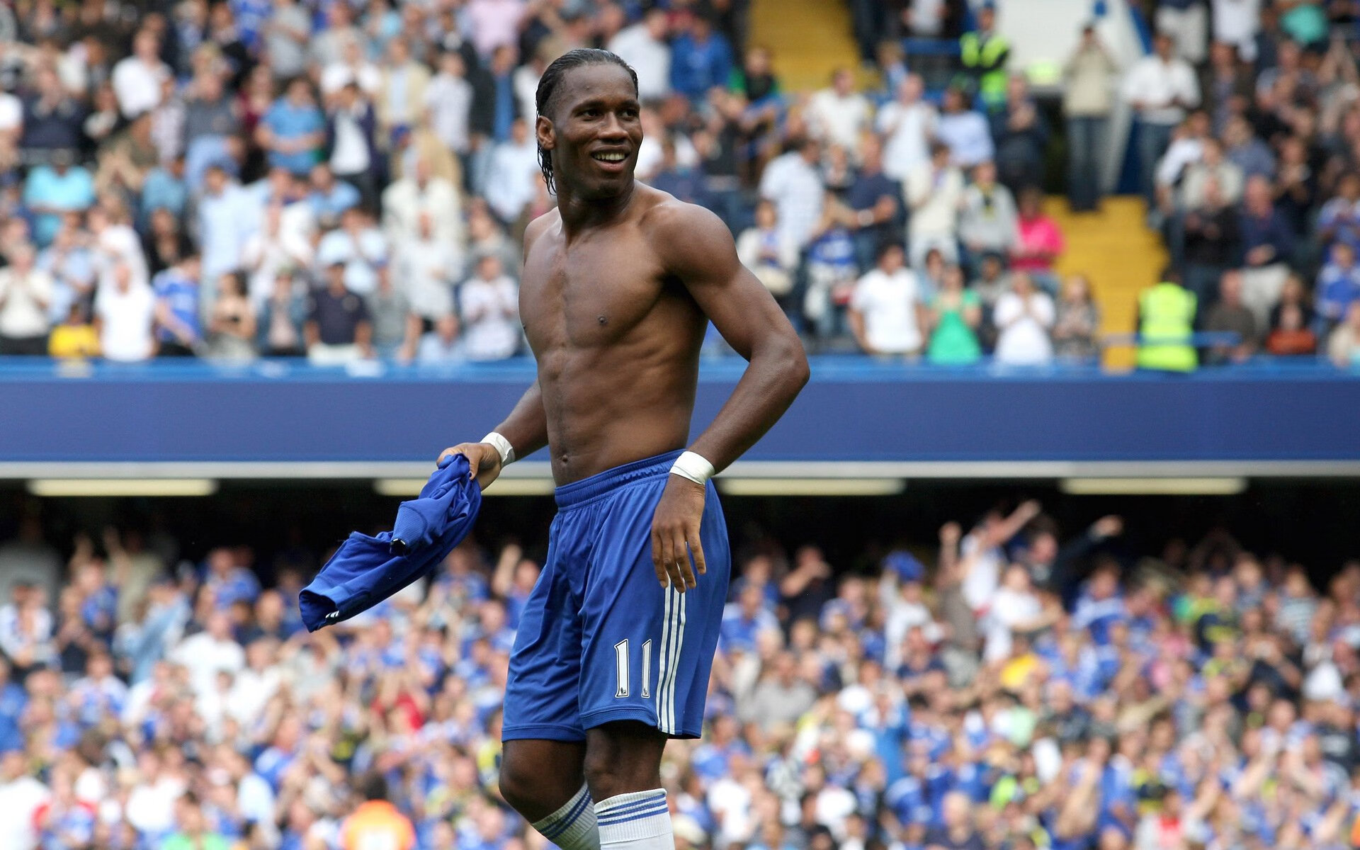 今晚德甲焦点战！巴塞罗那迎战波尔图，险胜或上演